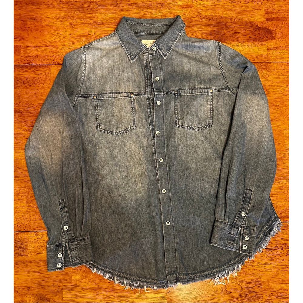 Universal Thread denim button down long sleeve small